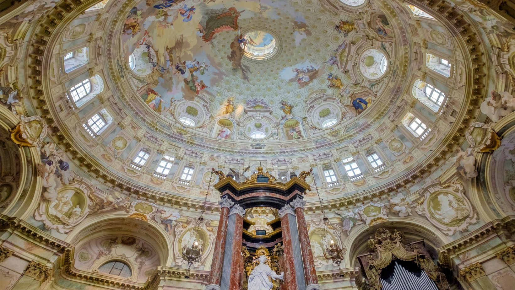 Santuario di Vicoforte, il santuario da record del Piemonte