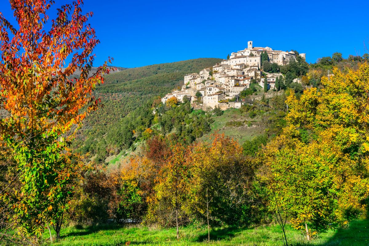3 borghi segreti per un weekend d’autunno chic in Italia