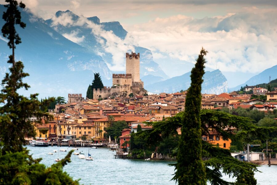 Questi 3 borghi in inverno sono super romantici: quali sono e dove andare per un weekend d’amore