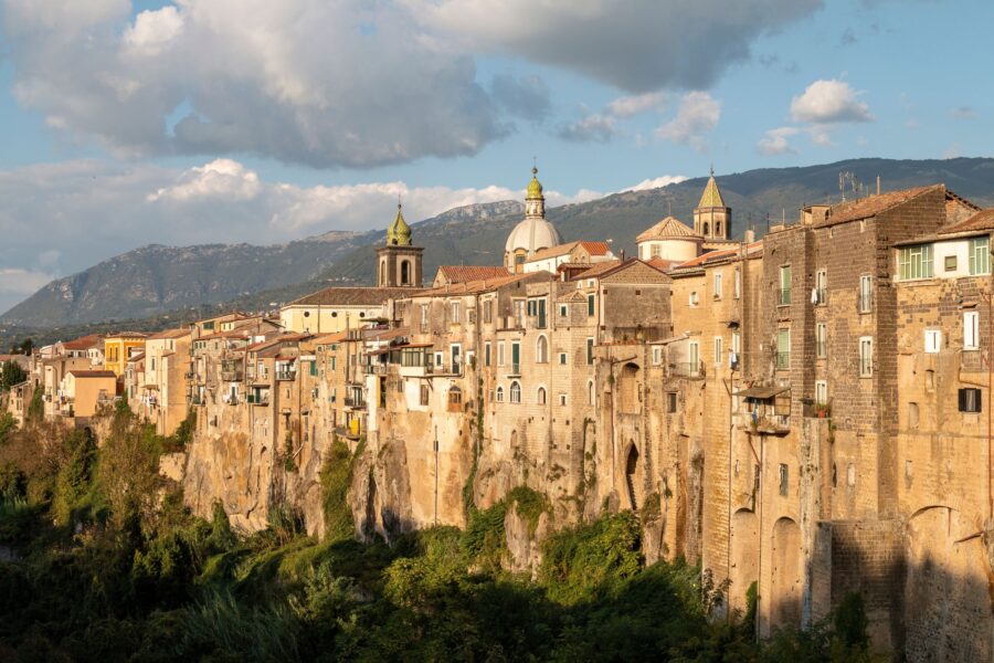 Sant’Agata de’ Goti: cosa vedere e cosa fare nel borgo sospeso del Sannio